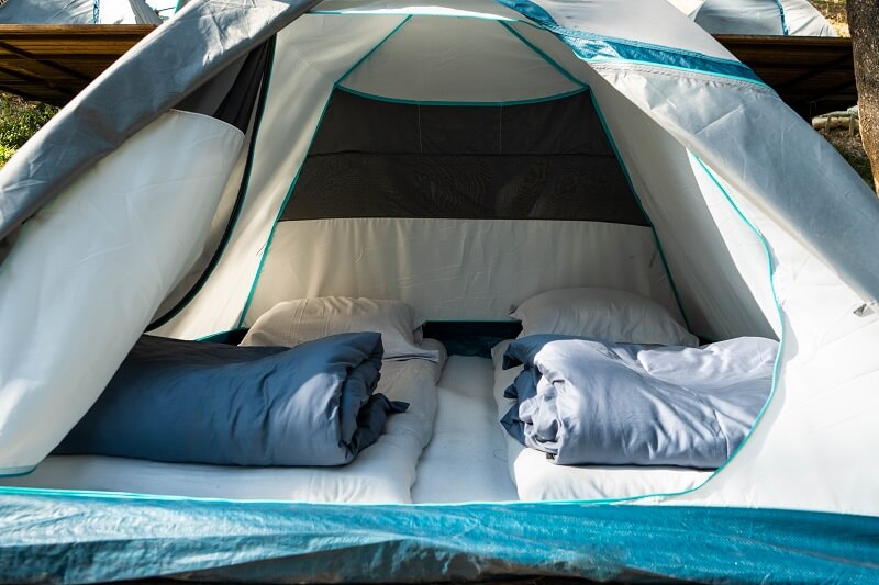 foys lake base camp accommodation Tent 1