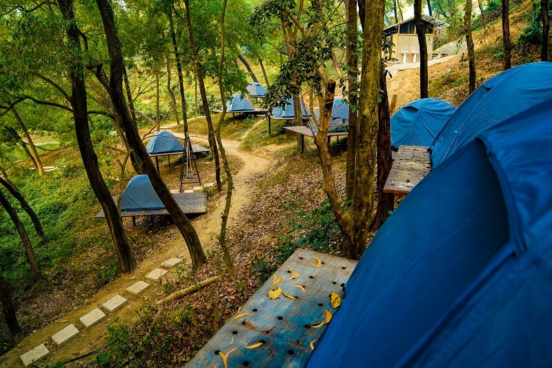 foys lake base camp accommodation Tent 2